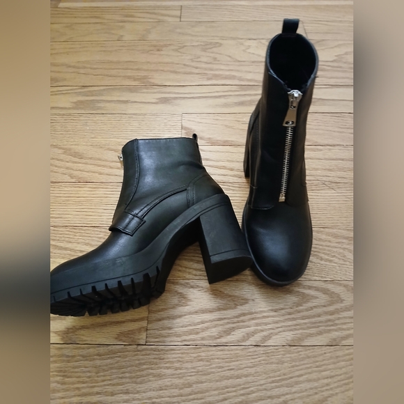 ASOS Miss Selfridge NWOB Black Zipper Punk Steam Grunge Indie Rock Boots 6 UK 4 - Picture 15 of 16